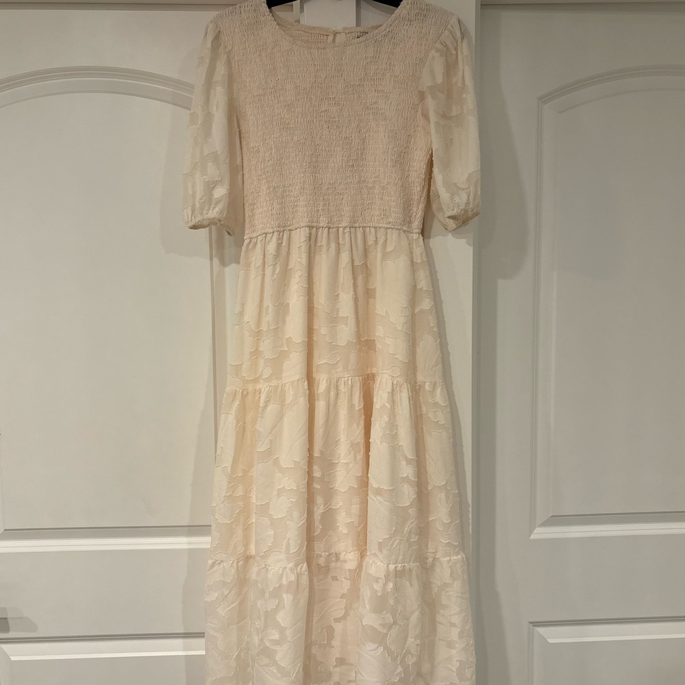 Elegant Cream Midi Dress